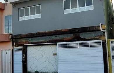 Imagem: A casa possui 3 Dormitórios, 1 Banheiro, 90m² de Área e