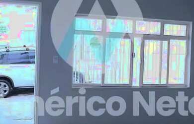 Imagem: A casa possui 1 Dormitório, 2 Banheiros, 2 Vagas na garagem