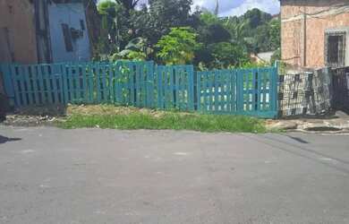 Imagem: O terreno possui 300m² de Área, Imóvel novo e está localizado