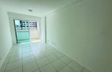 Imagem: O apartamento possui 1 Dormitório, 1 Vaga na garagem e está