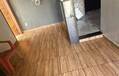 Imagem: A casa possui 2 Dormitórios, 2 Banheiros e está localizado