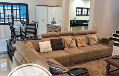 Imagem: A casa em condomínio possui 4 Dormitórios, 4 Banheiros, 4