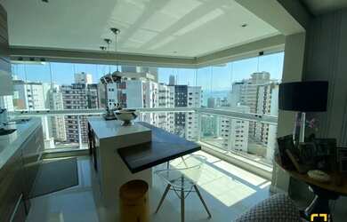 Imagem: O apartamento possui 3 Dormitórios, 3 Banheiros, 2 Vagas na