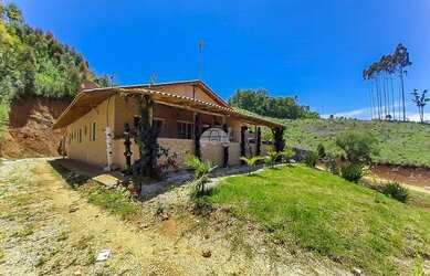 Imagem: A fazenda possui 300m² de Área e está localizado em Área