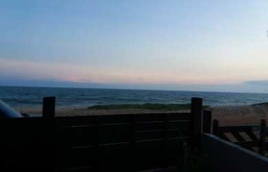 Imagem 1: Casa de frente p o mar. 2 Vagas na garageme3 Dormitórios