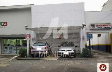 Imagem: O depósito possui 2 Vagas na garagem, 65m² de Área e está