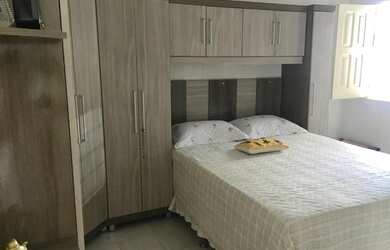 Imagem: A casa possui 3 Dormitórios, 2 Banheiros, 1 Vaga na garagem