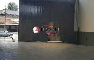 Imagem: O depósito possui 4 Vagas na garagem, 250m² de Área e está