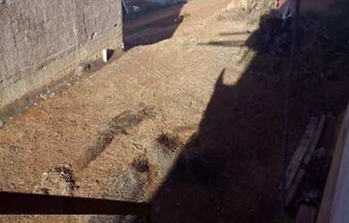 Imagem 3: Casa em pedra azul. 300m² de Áreae2 Dormitórios