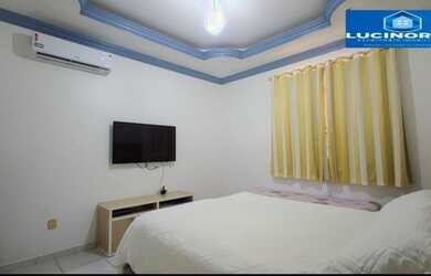 Imagem 2: Linda casa com piscina no canarã