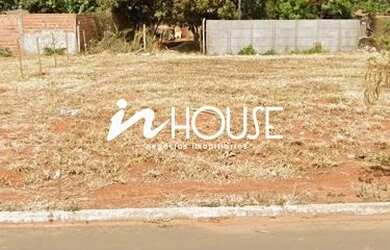 Imagem: O terreno possui 250m² de Área e está localizado em Loteamento