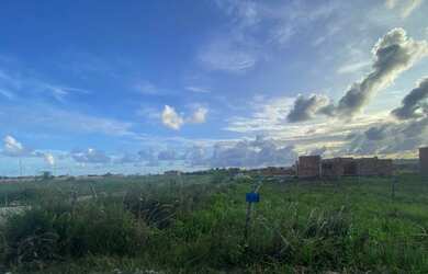 Imagem: O terreno possui 450m² de Área, Imóvel novo e está localizado