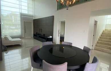 Imagem: A casa em condomínio possui 3 Dormitórios, 5 Banheiros, 4