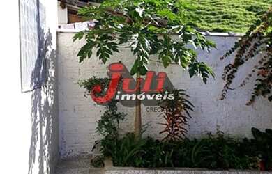 Imagem: A casa possui 2 Dormitórios, 2 Banheiros, 1 Vaga na garagem