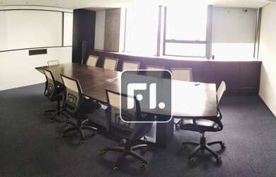 Imagem 11: Conjunto, 300 m² - venda por R$ 2.150.000,01 ou aluguel por R$ 13.000,01/mês...