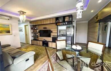 Imagem: O apartamento possui 3 Dormitórios, 1 Banheiro, 2 Vagas na