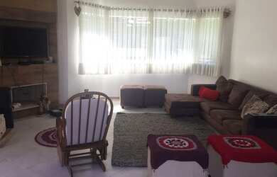 Imagem 3: Casa de Condomínio com 3 suítes à Venda no Arujá Country Club, 300...