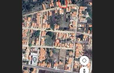 Imagem: A casa possui 1 Dormitório, 1 Banheiro, 1 Vaga na garagem