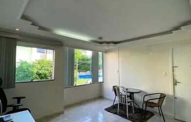 Imagem: A casa possui 2 Dormitórios, 1 Banheiro, 1 Vaga na garagem