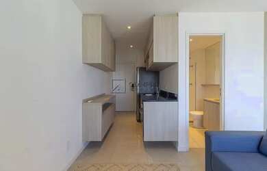 Imagem: O apartamento possui 1 Dormitório, 1 Banheiro, 1 Vaga na garagem