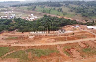 Imagem: O terreno possui 251m² de Área e Imóvel novo e está localizado