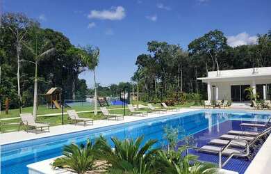 Imagem: O terreno possui 250m² de Área e está localizado em Ponta