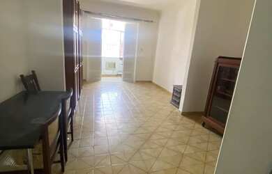 Imagem: A kitnet possui 1 Dormitório, 1 Banheiro, Varanda e está