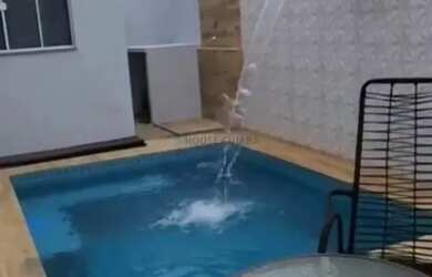 Imagem: A casa em condomínio possui 3 Dormitórios, 2 Banheiros, 2