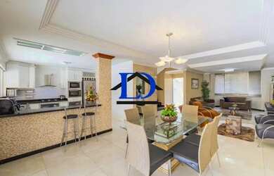 Imagem: A casa em condomínio possui 3 Dormitórios, 5 Banheiros, 5