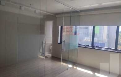 Imagem: O depósito possui 1 Vaga na garagem, 38m² de Área e está