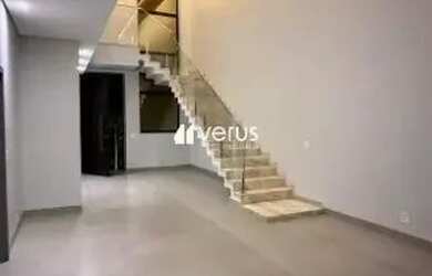 Imagem 6: Imóvel para venda possui 316 metros quadrados com 4 quartos em Granja...