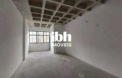 Imagem: O depósito possui 1 Vaga na garagem e 39m² de Área e está