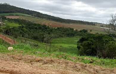 Imagem: O terreno possui 600m² de Área e está localizado em Jardim