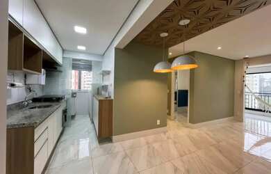 Imagem: O apartamento possui 2 Dormitórios, 1 Banheiro, 2 Vagas na