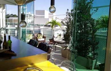 Imagem: O apartamento na cobertura possui 4 Dormitórios, 2 Banheiros