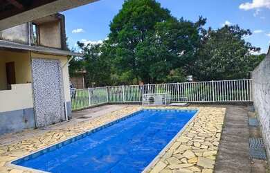 Imagem: A chácara possui 1.800m² de Área, Imóvel novo e está localizado