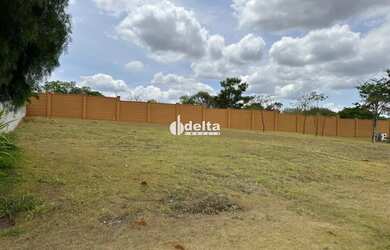 Imagem 6: Terreno disponível para venda no bairro Granja Marileusa em Uberlândia...