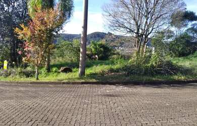 Imagem: O terreno possui 494m² de Área e está localizado em Nova