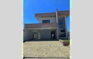 Imagem 2: Alugue Casa Luxuosa em Condomínio em Peruíbe