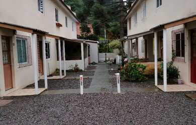 Imagem: A casa em condomínio possui 2 Dormitórios, 1 Banheiro, 1 Vaga