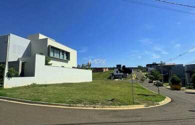 Imagem: O terreno possui 417m² de Área e está localizado em Ondas