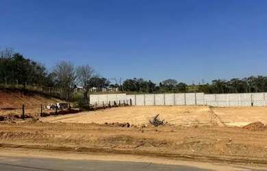 Imagem: O terreno possui 1.060m² de Área e está localizado em Macuco