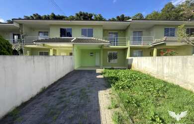 Imagem: A casa possui 3 Dormitórios, 3 Banheiros, 1 Vaga na garagem