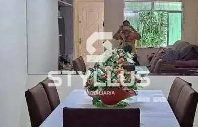 Imagem: A casa possui 5 Dormitórios, 5 Banheiros, 2 Vagas na garagem