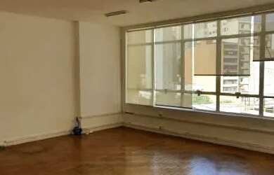 Imagem: O apartamento possui 1 Dormitório, 1 Banheiro, 55m² de Área