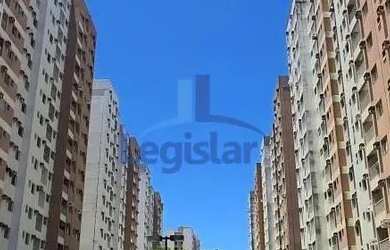 Imagem: O apartamento possui 2 Dormitórios, 1 Banheiro, 1 Vaga na garagem