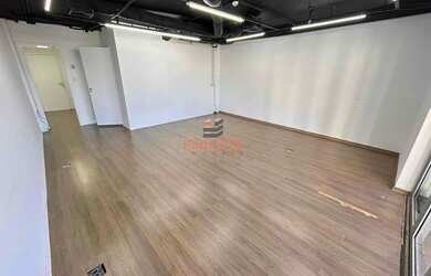 Imagem: O depósito à venda possui 1 Vaga na garagem e 51m² de Área