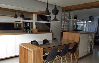 Imagem 2: Casa em condomínio, 144m2, 3 dorm., 4 banheiros, no Verdes Campos