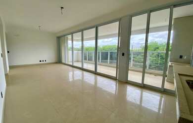 Imagem: O apartamento possui 3 Dormitórios, 5 Banheiros, 3 Vagas na