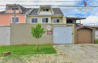 Imagem: A casa possui 4 Dormitórios, 4 Banheiros, 3 Vagas na garagem